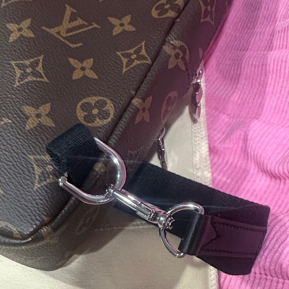 Canvas Monogram Inspired Avenue Sling unisex Bag Never Worn New condition - Picture 15 of 16
